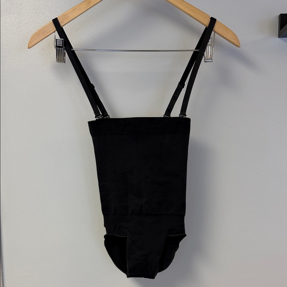 NWOT SKIMS High Waisted BBL Shapewear